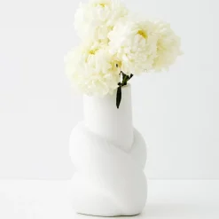 GigiandTom Vases*Knot Ceramic Vase White