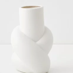 GigiandTom Vases*Knot Ceramic Vase White