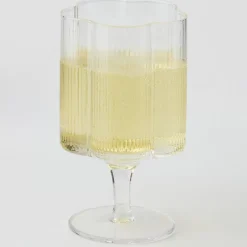 GigiandTom Ribbed Flower Wine Glass