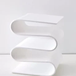 GigiandTom Furniture*S Bend Acrylic Side Table White