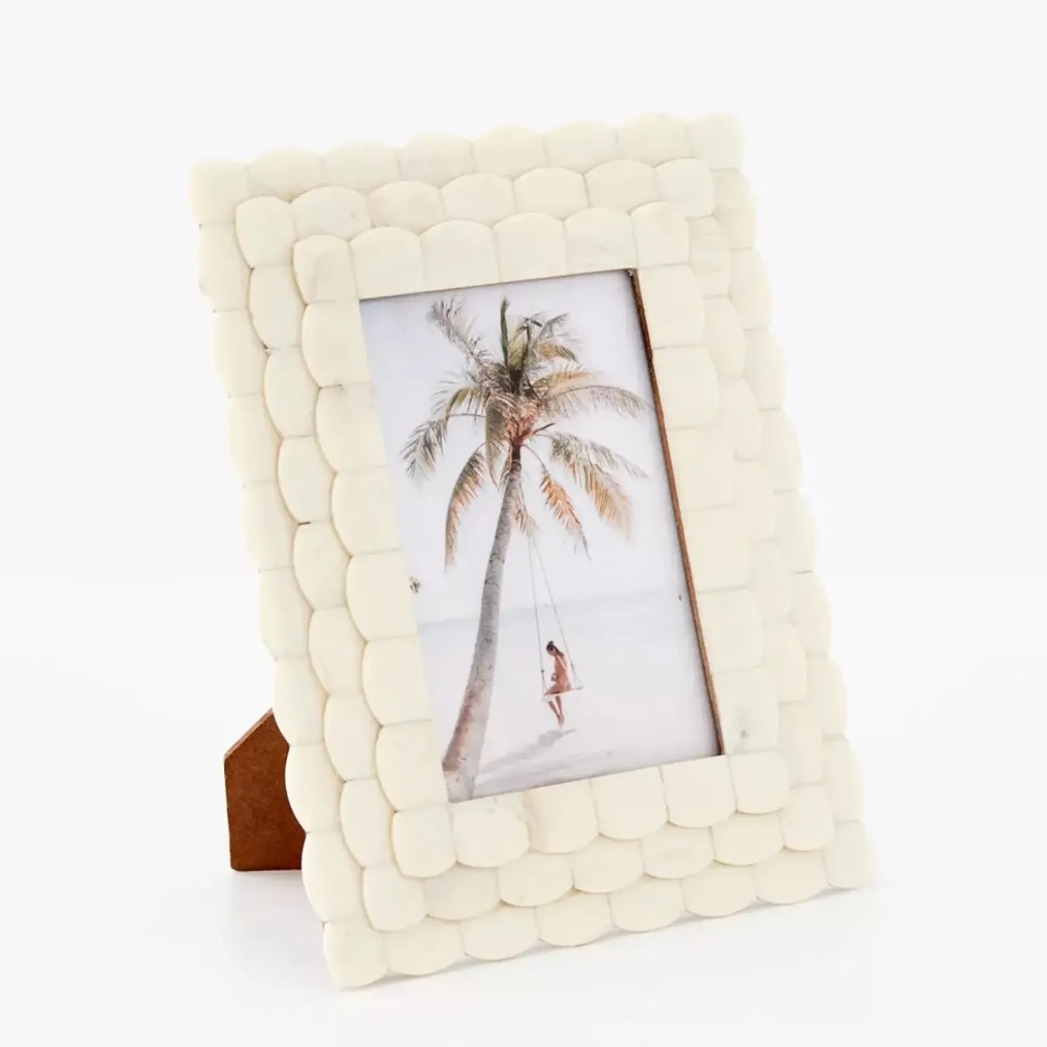 GigiandTom Scalloped Bone Photo Frame Ivory